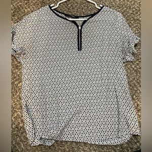 Blouse with zipper neckline